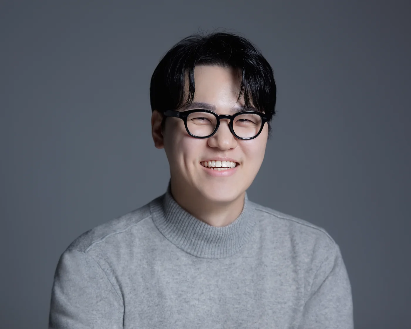 환하게 웃고 있는 평택 세무사 가람세무회계 대표의 프로필 사진